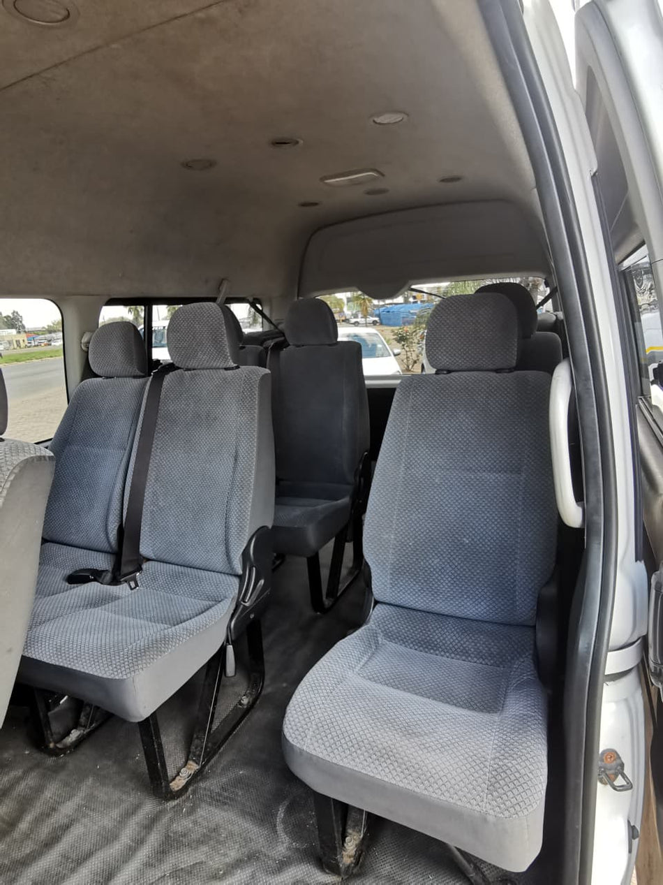 2012 Toyota Quantum GL 2.7 VVTI