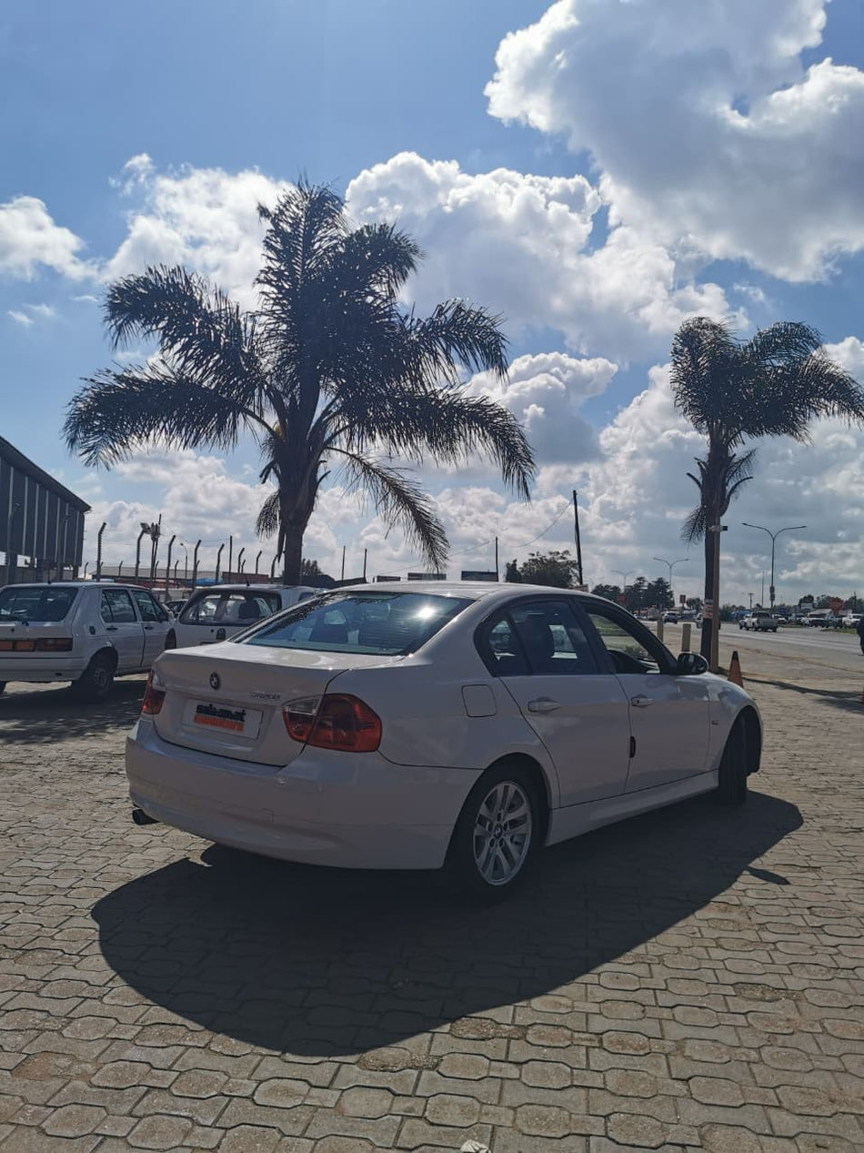 2008 BMW 320i
