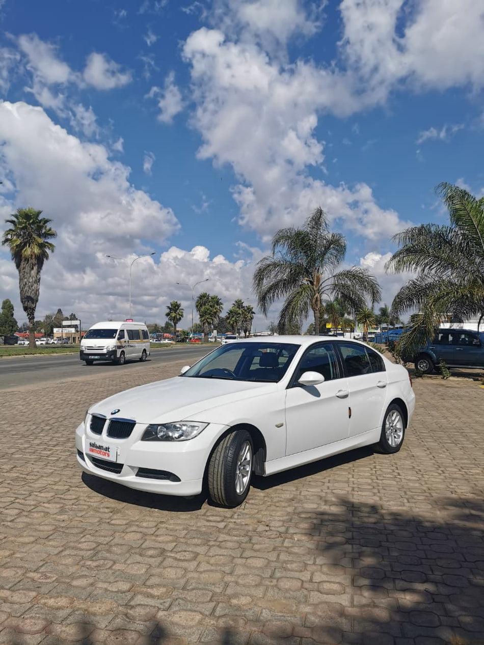 2008 BMW 320i