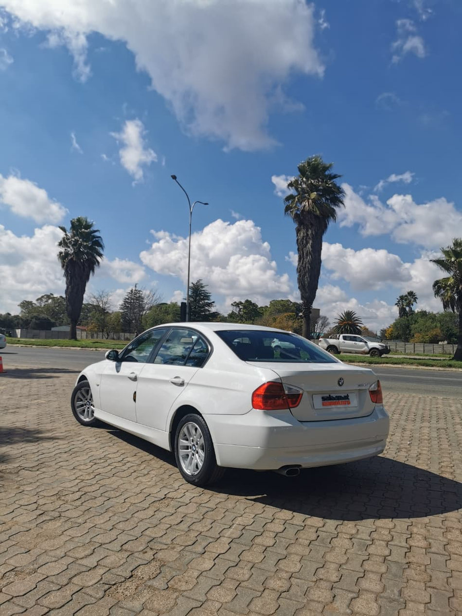 2008 BMW 320i