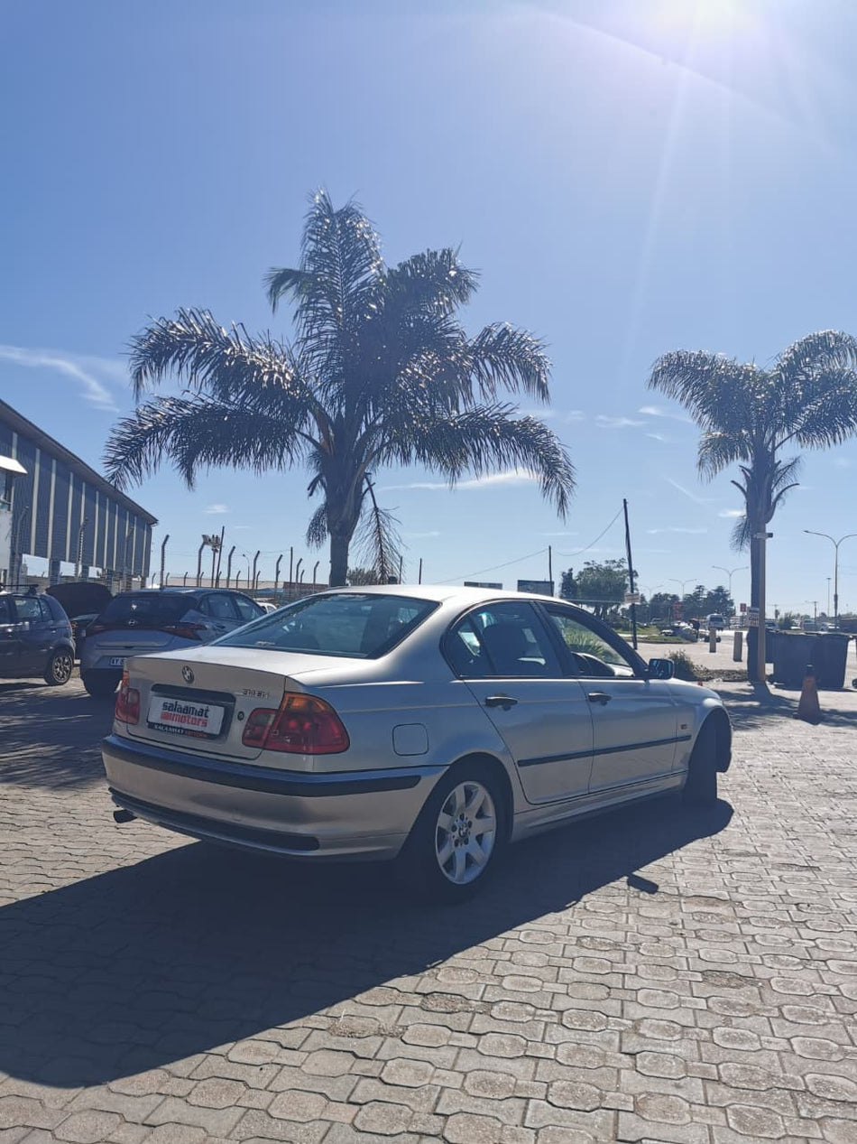 BMW 318i Automatic