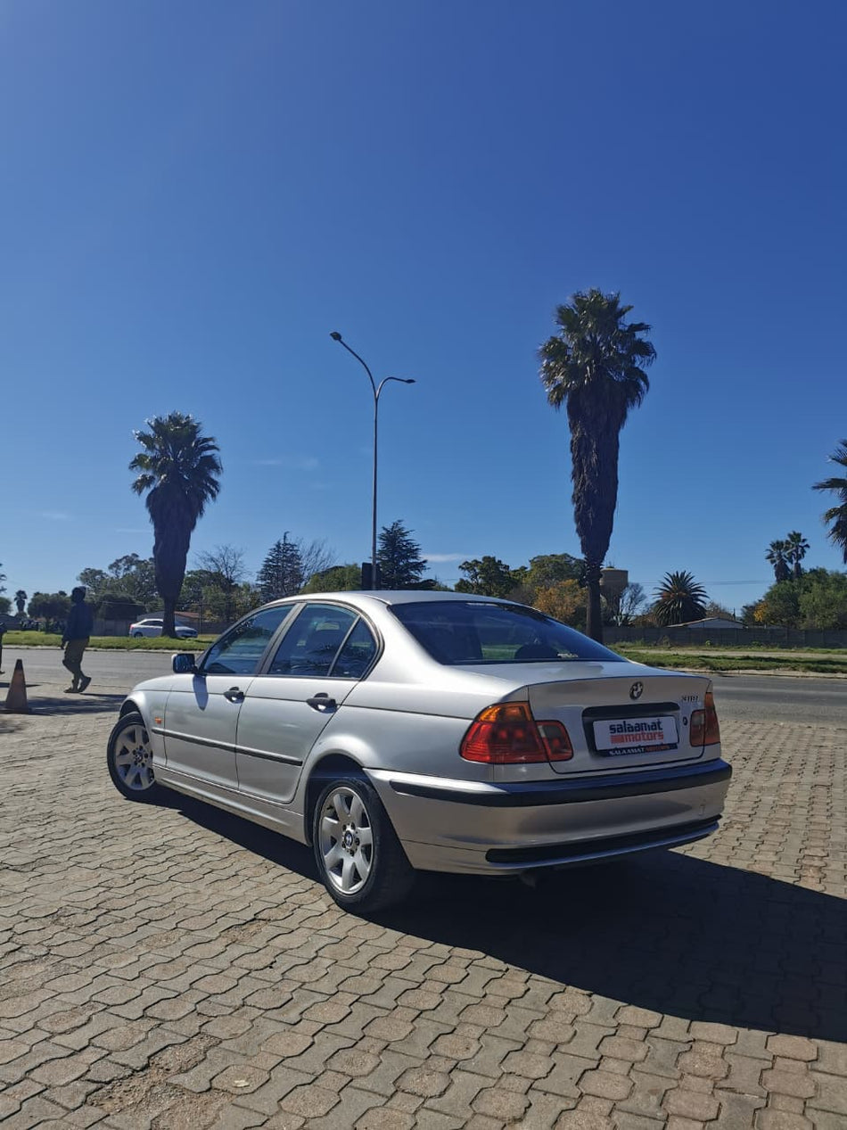 BMW 318i Automatic
