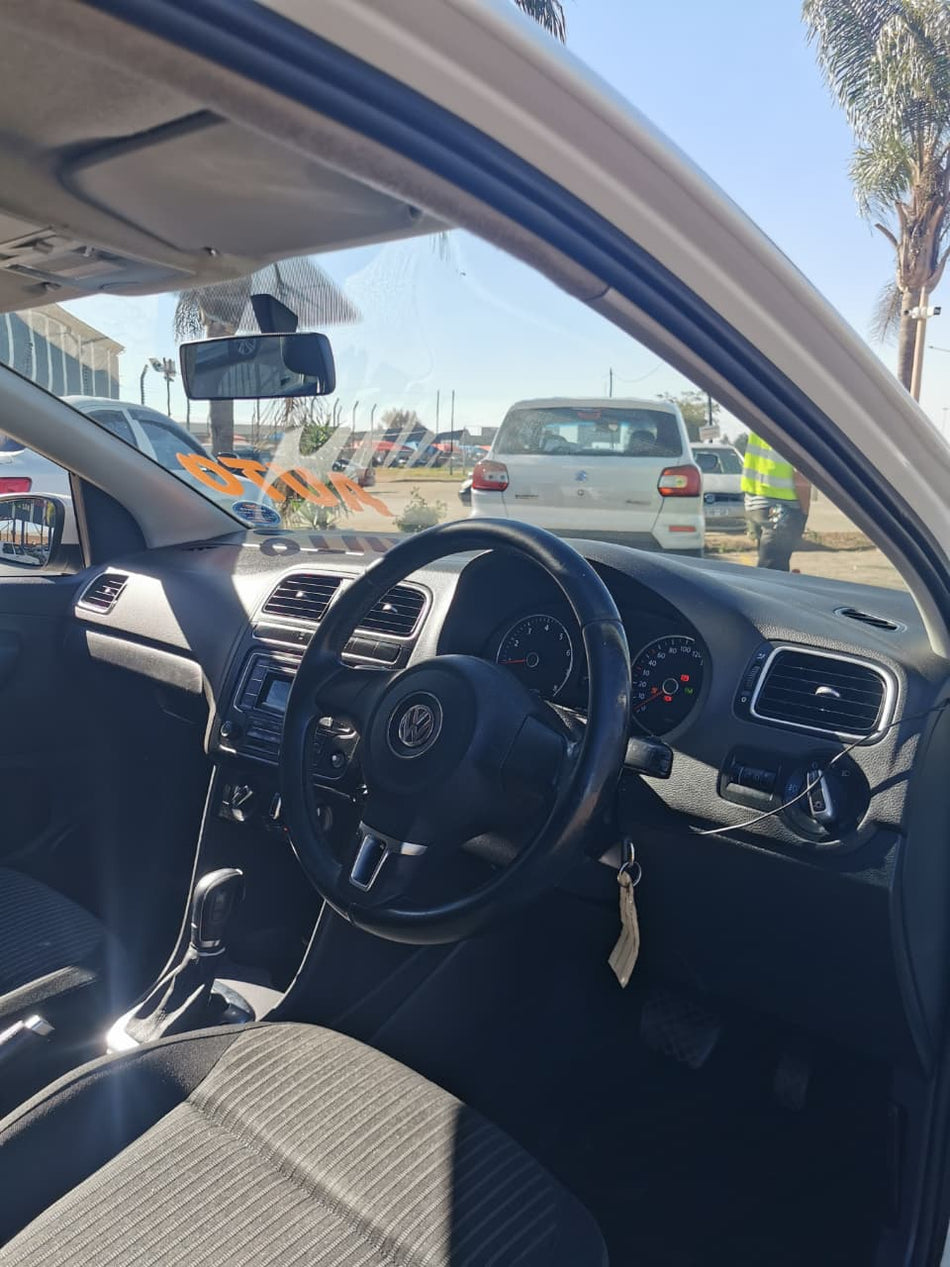 2013 Volkswagen Polo 1.6 Automatic