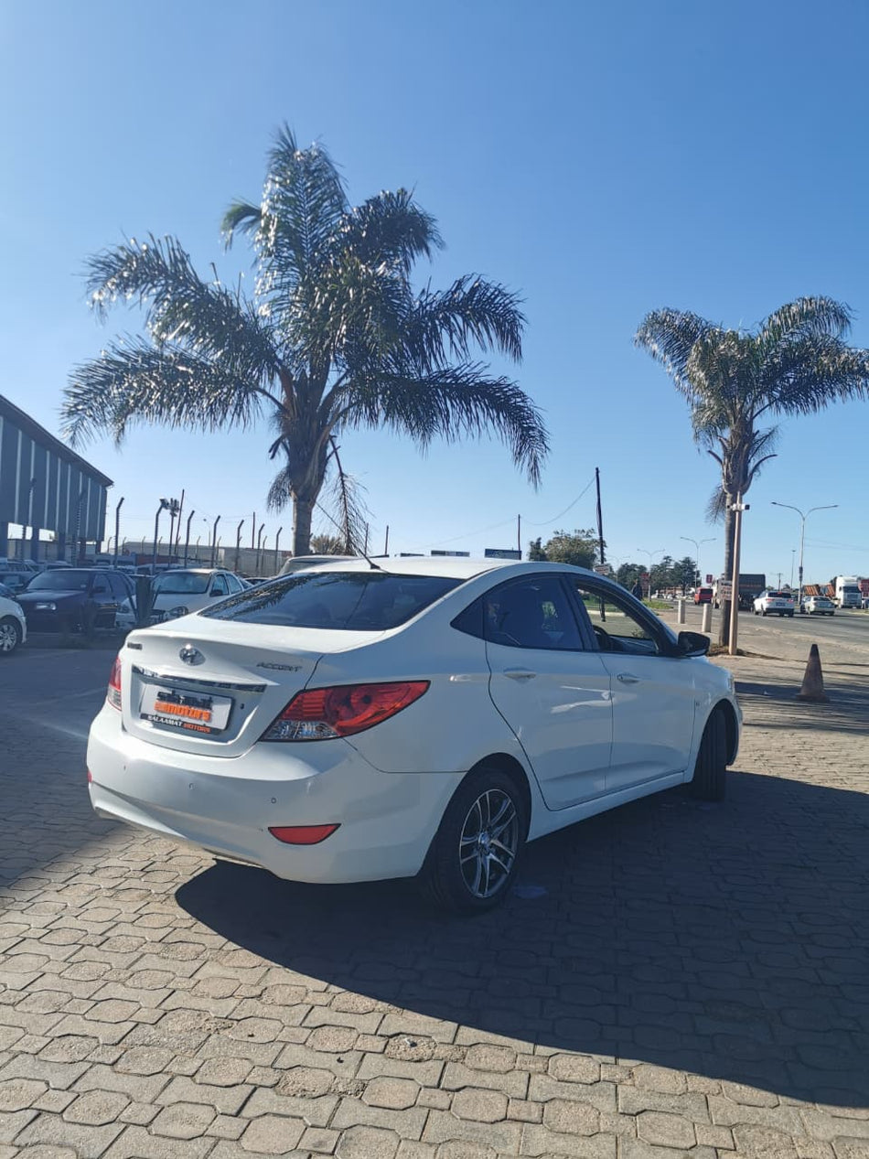2012 Hyundai Accent 1.6 Automatic
