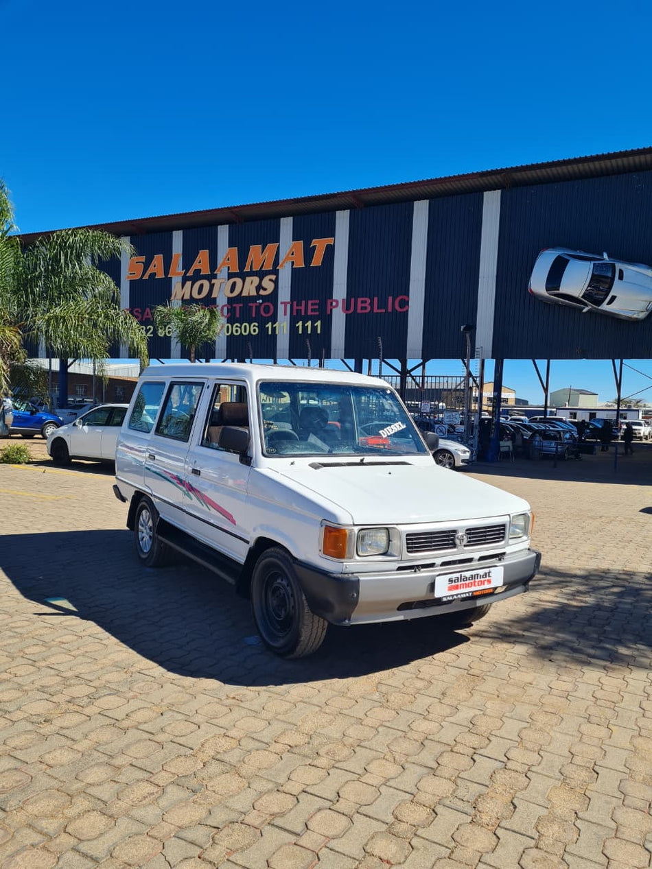 Toyota Venture 2.2 Diesel 2L