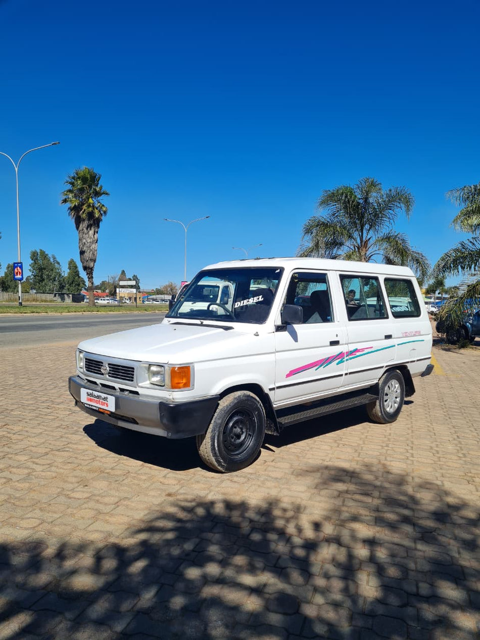 Toyota Venture 2.2 Diesel 2L
