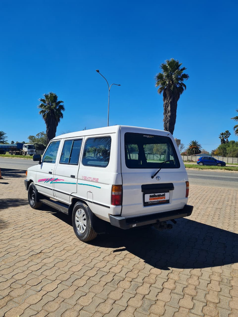 Toyota Venture 2.2 Diesel 2L