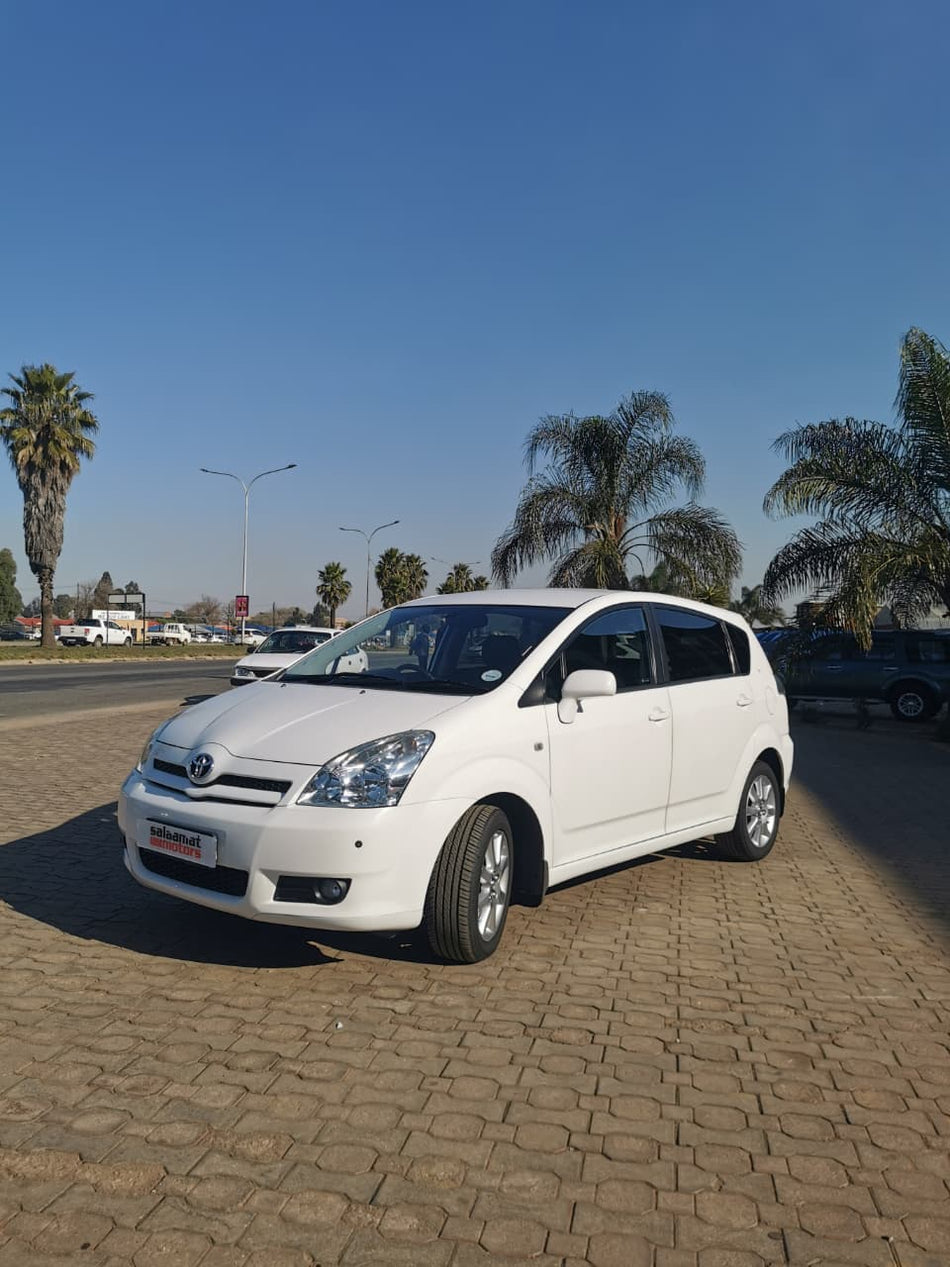 2006 Toyota Verso