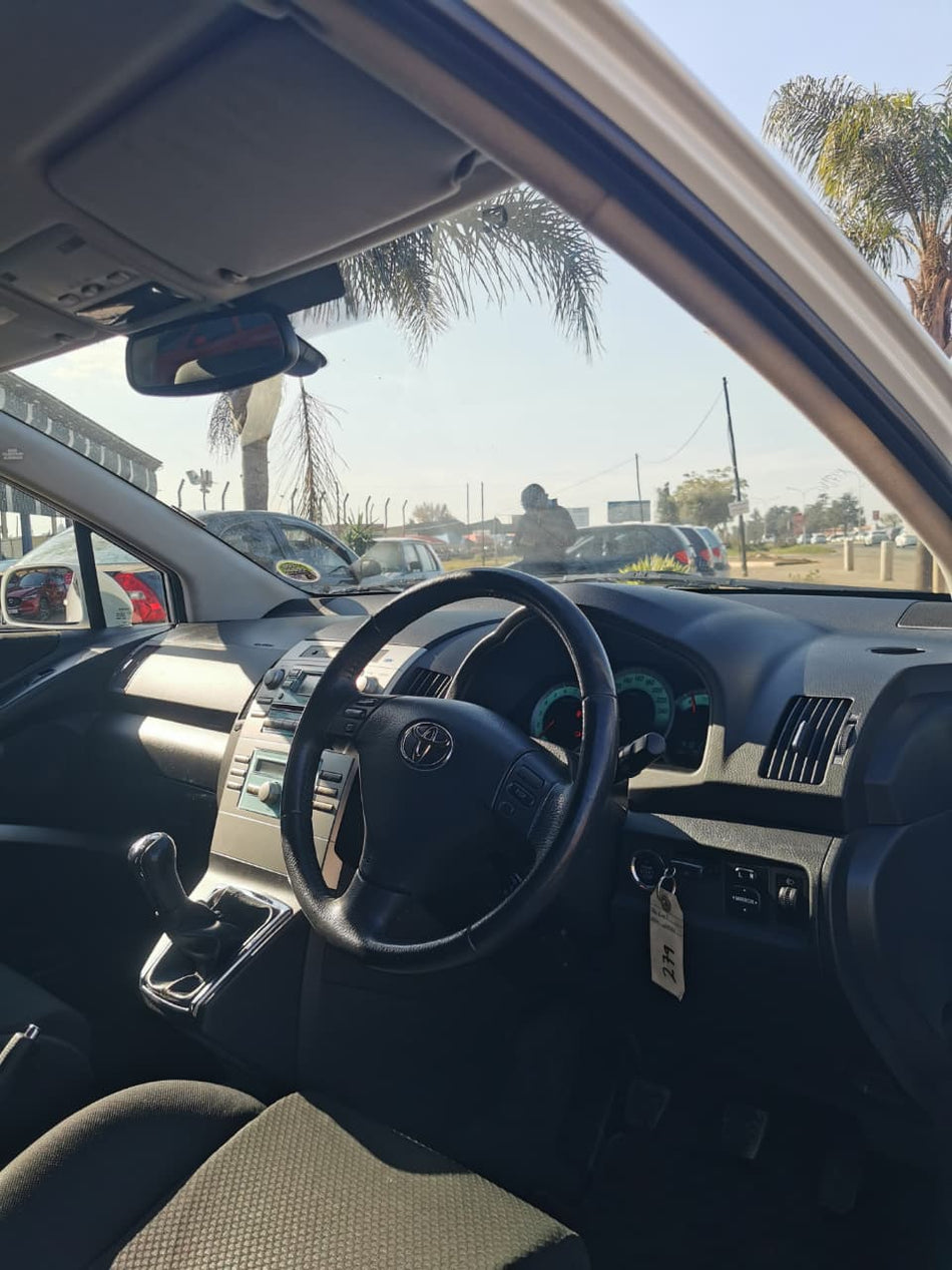 2006 Toyota Verso