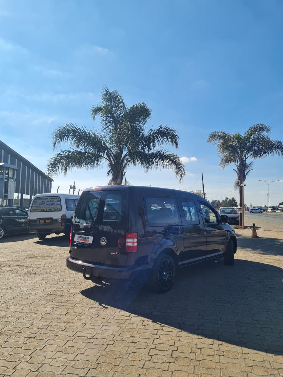 2012 Volkswagen Caddy Maxi T/Line 2.0 TDI