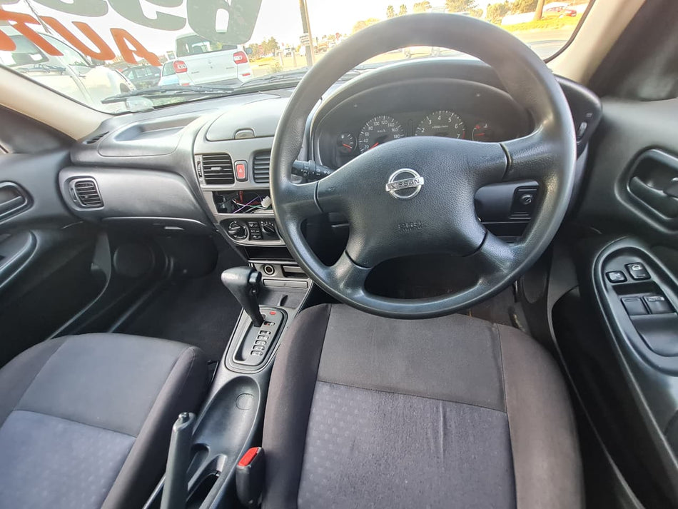 2004 Nissan Almera 1.6 Automatic