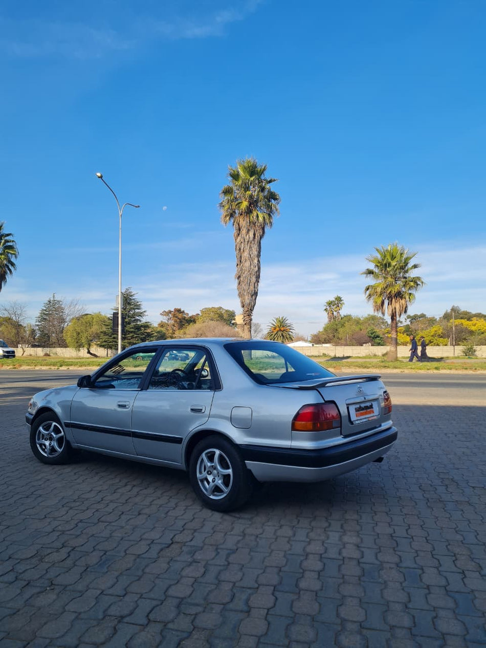 Toyota Corolla 180i GLE Automatic