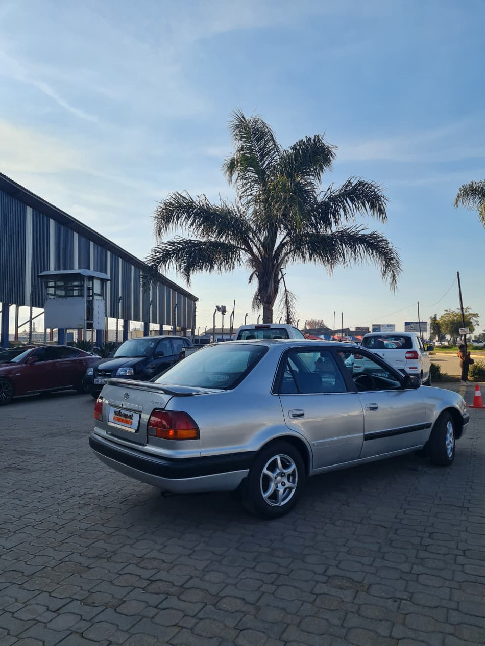 Toyota Corolla 180i GLE Automatic