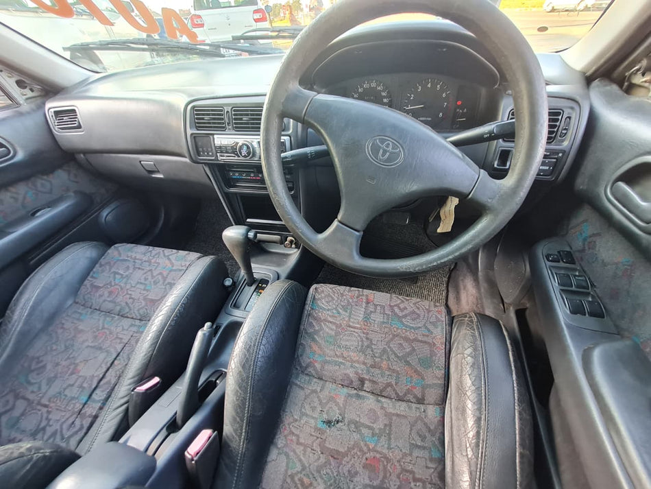 Toyota Corolla 180i GLE Automatic