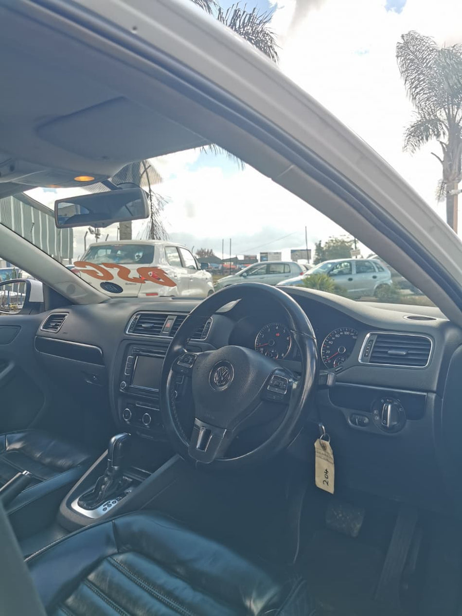 2013 Volkswagen Jetta 6 1.4 TSI DGS Automatic
