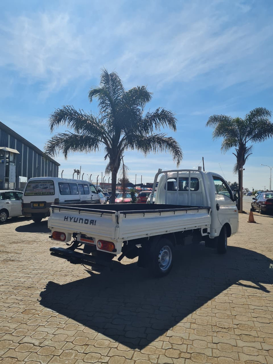 2014 Hyundai H-100