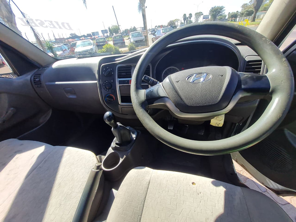 2014 Hyundai H-100