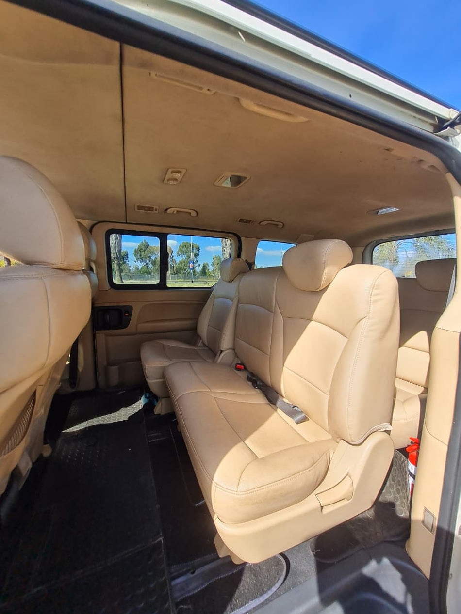 2010 Hyundai H-1 Bus 2.4
