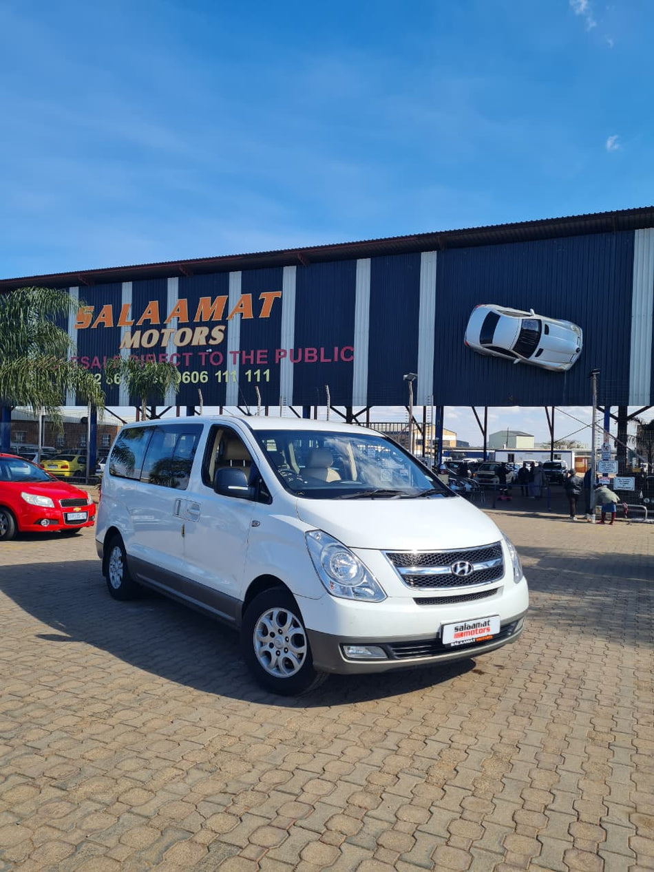 2010 Hyundai H-1 Bus 2.4