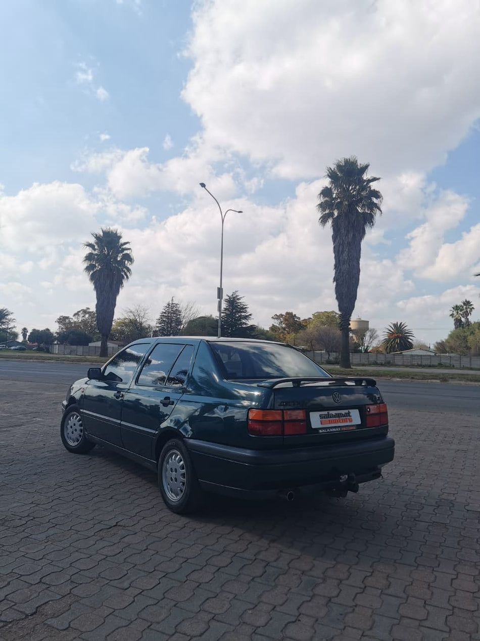 Volkswagen Jetta 1.8  CLX