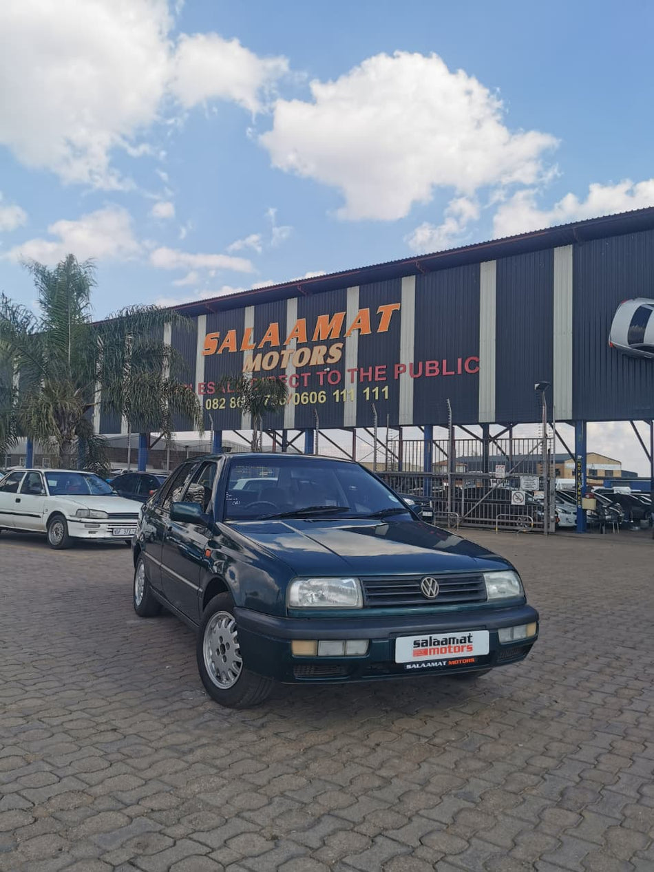 Volkswagen Jetta 1.8  CLX