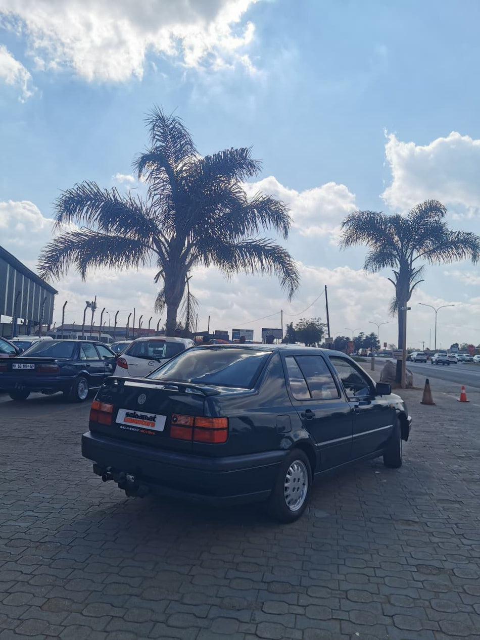 Volkswagen Jetta 1.8  CLX