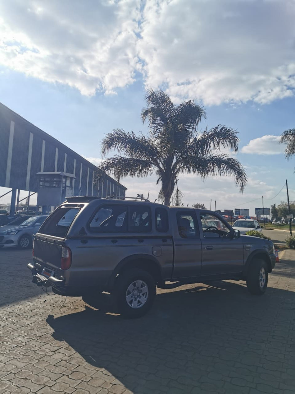 Ford Ranger 2.5D Club Cab