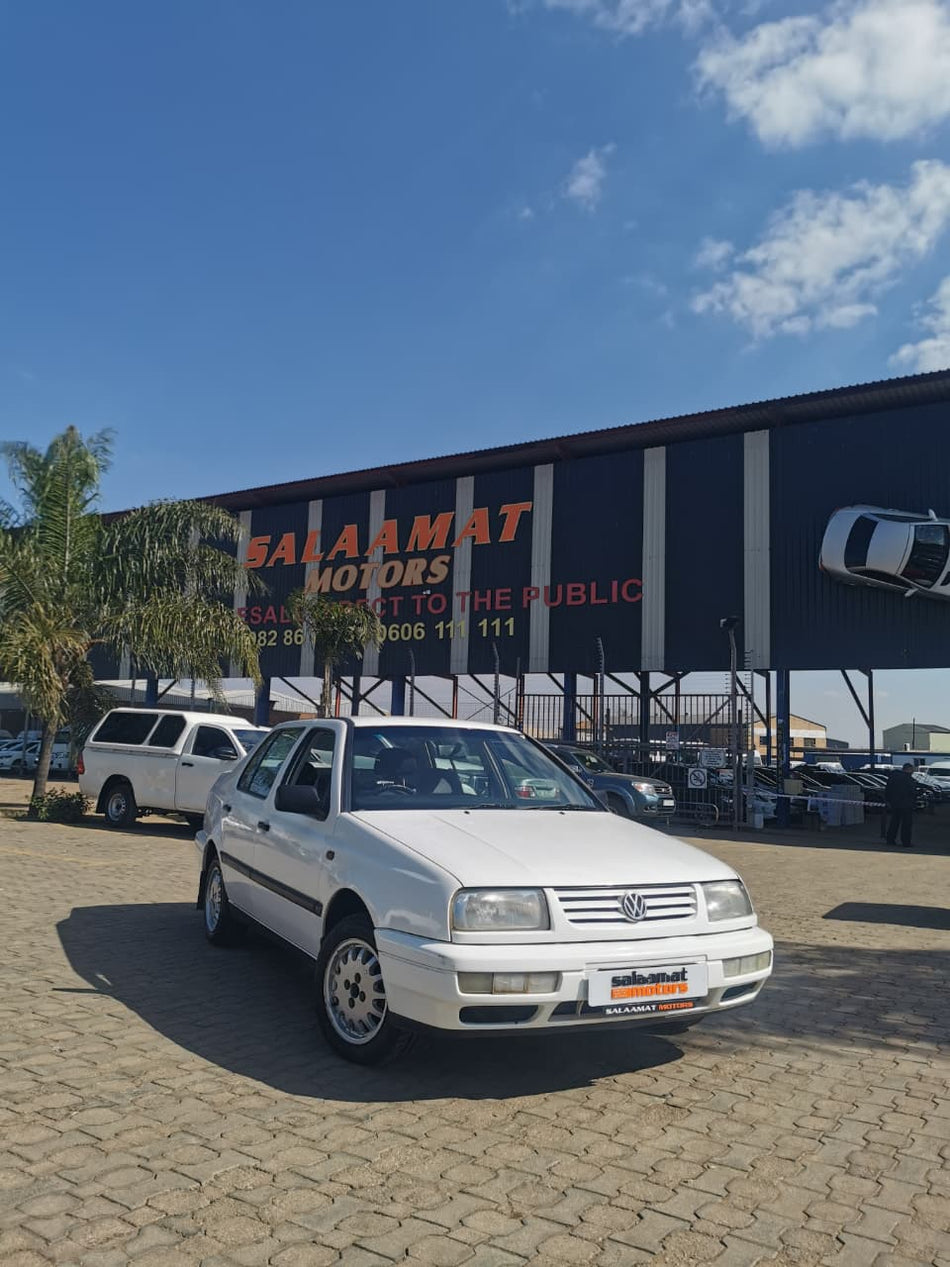 Volkwagen Jetta 1.8i CLX