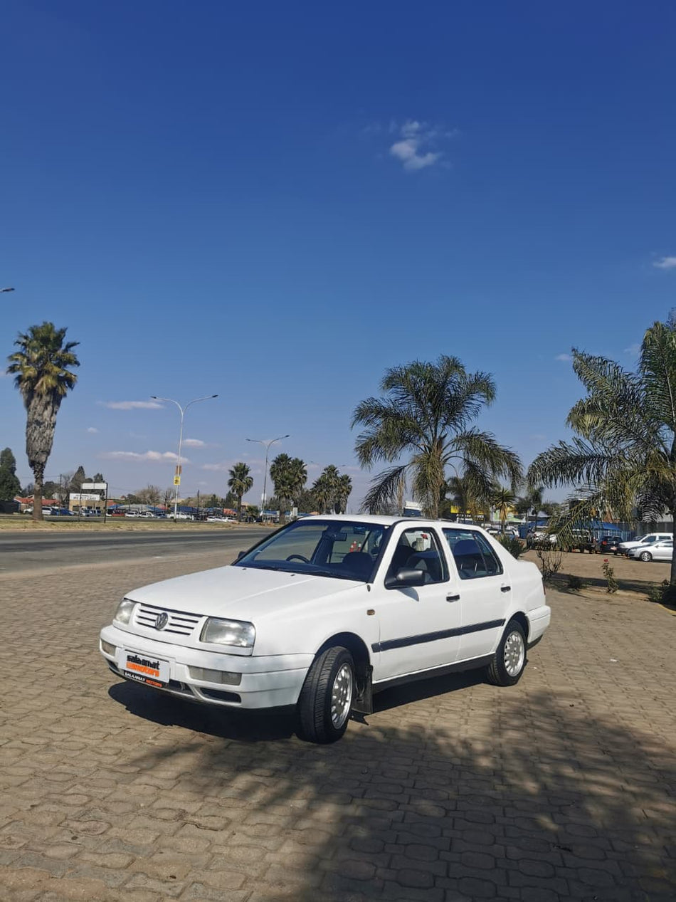 Volkwagen Jetta 1.8i CLX