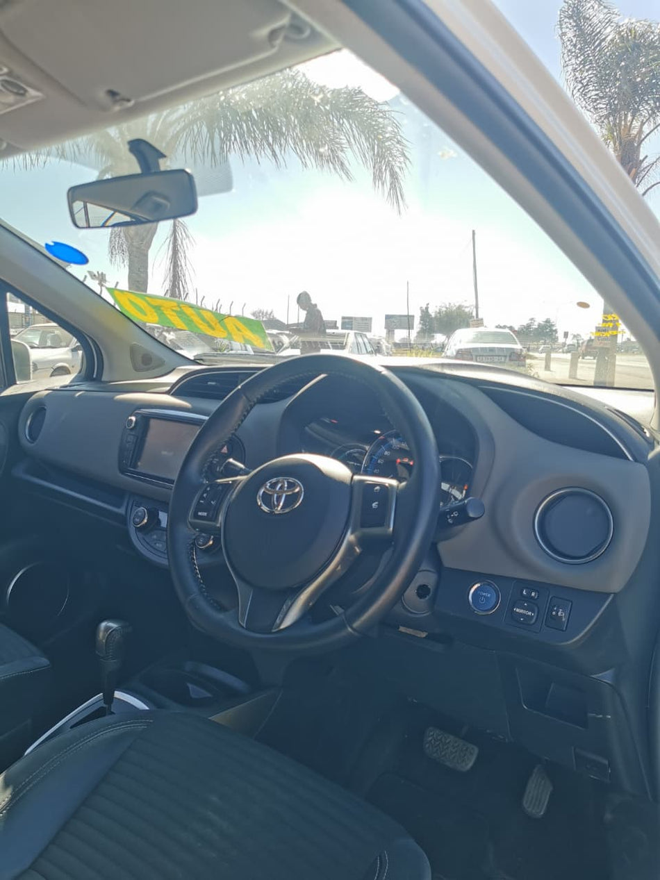 2015 Toyota Yaris 1.5 XS Hybrid Automatic