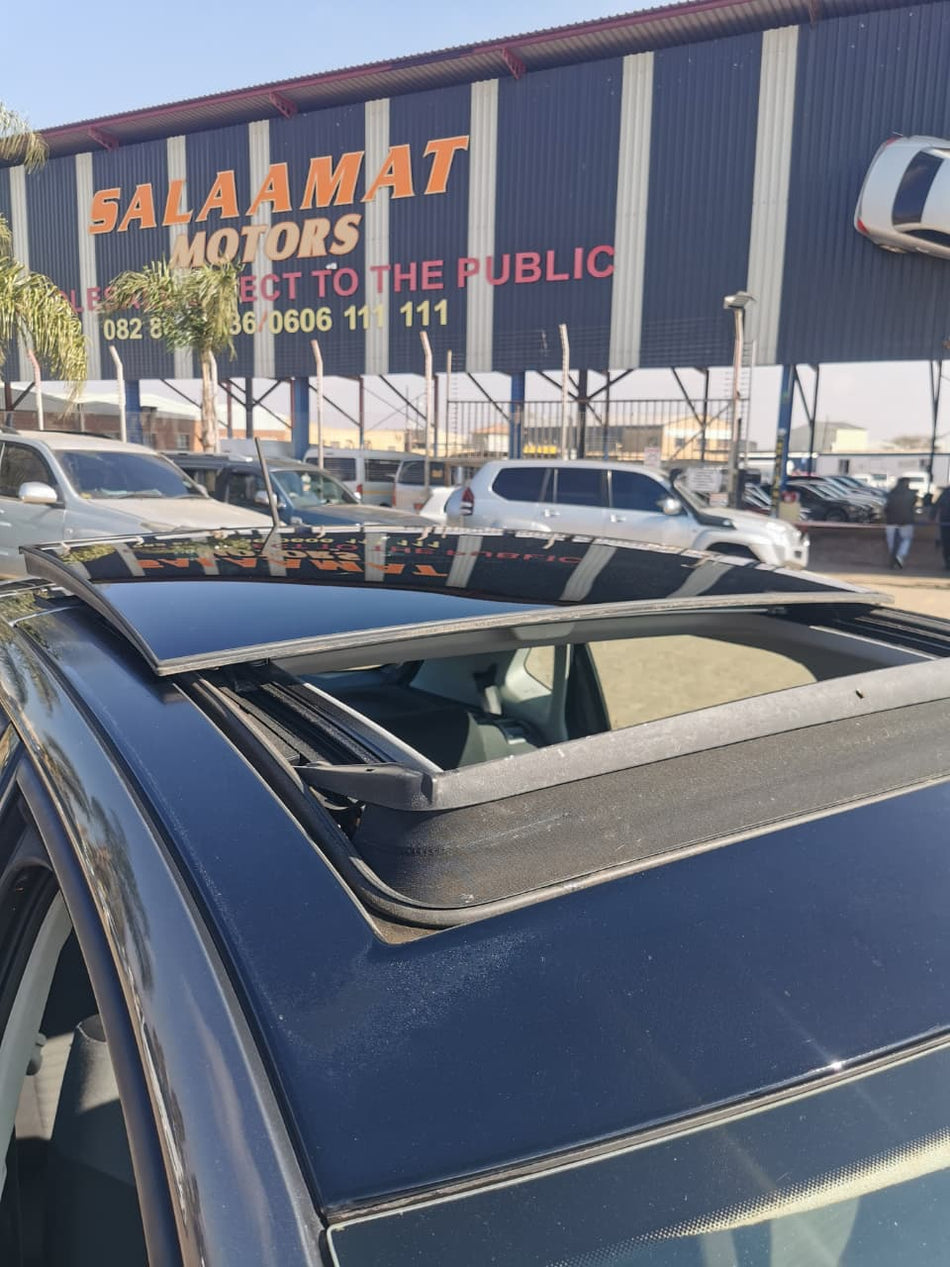2011 Volkswagen Polo 1.4 Pan Roof