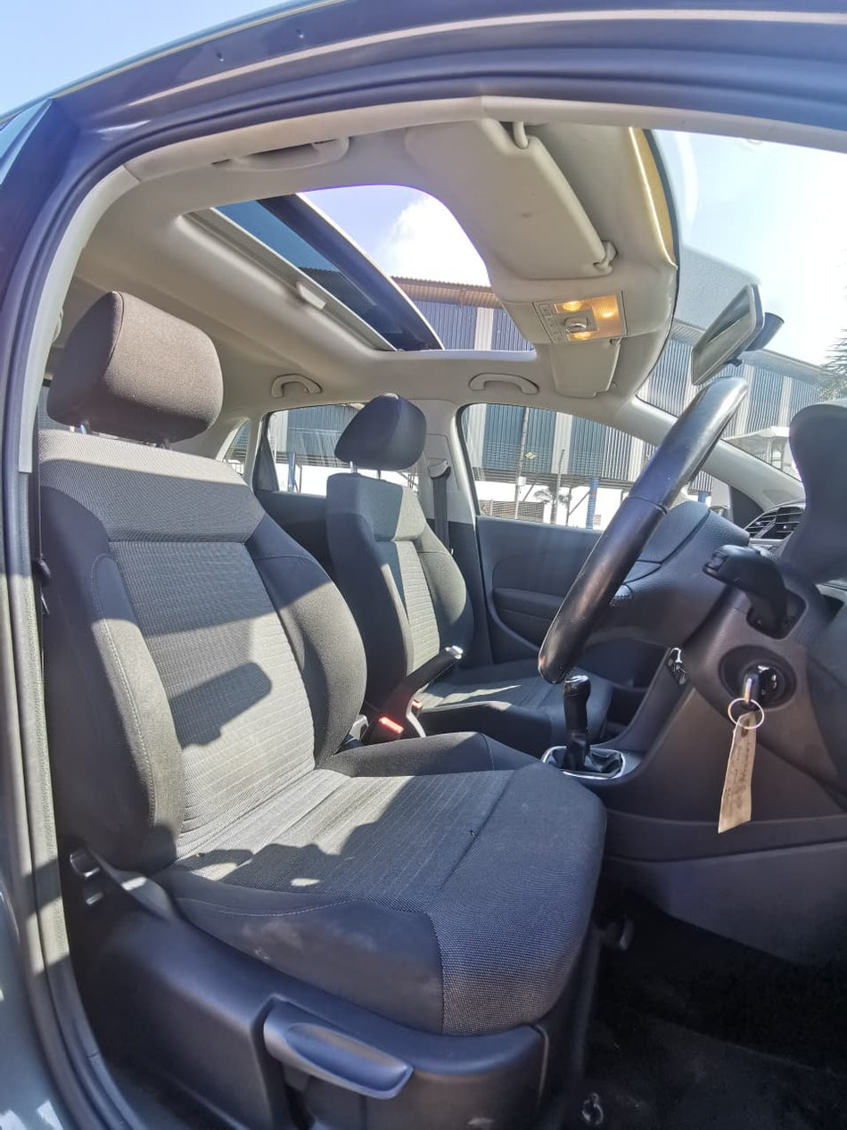 2011 Volkswagen Polo 1.4 Pan Roof