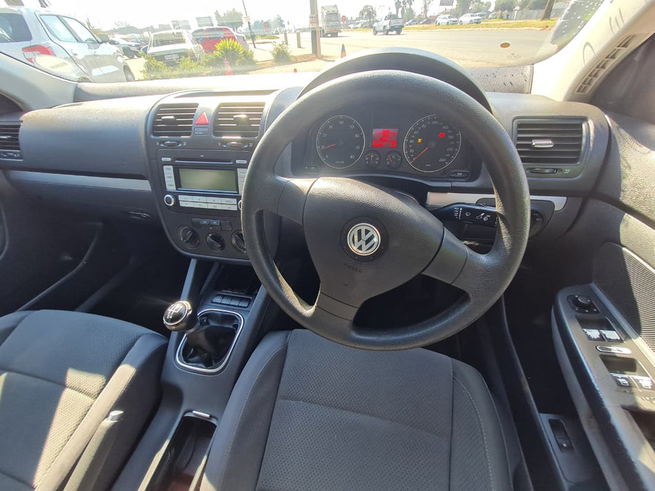 2008 Volkswagen Jetta 2.0 C/Line