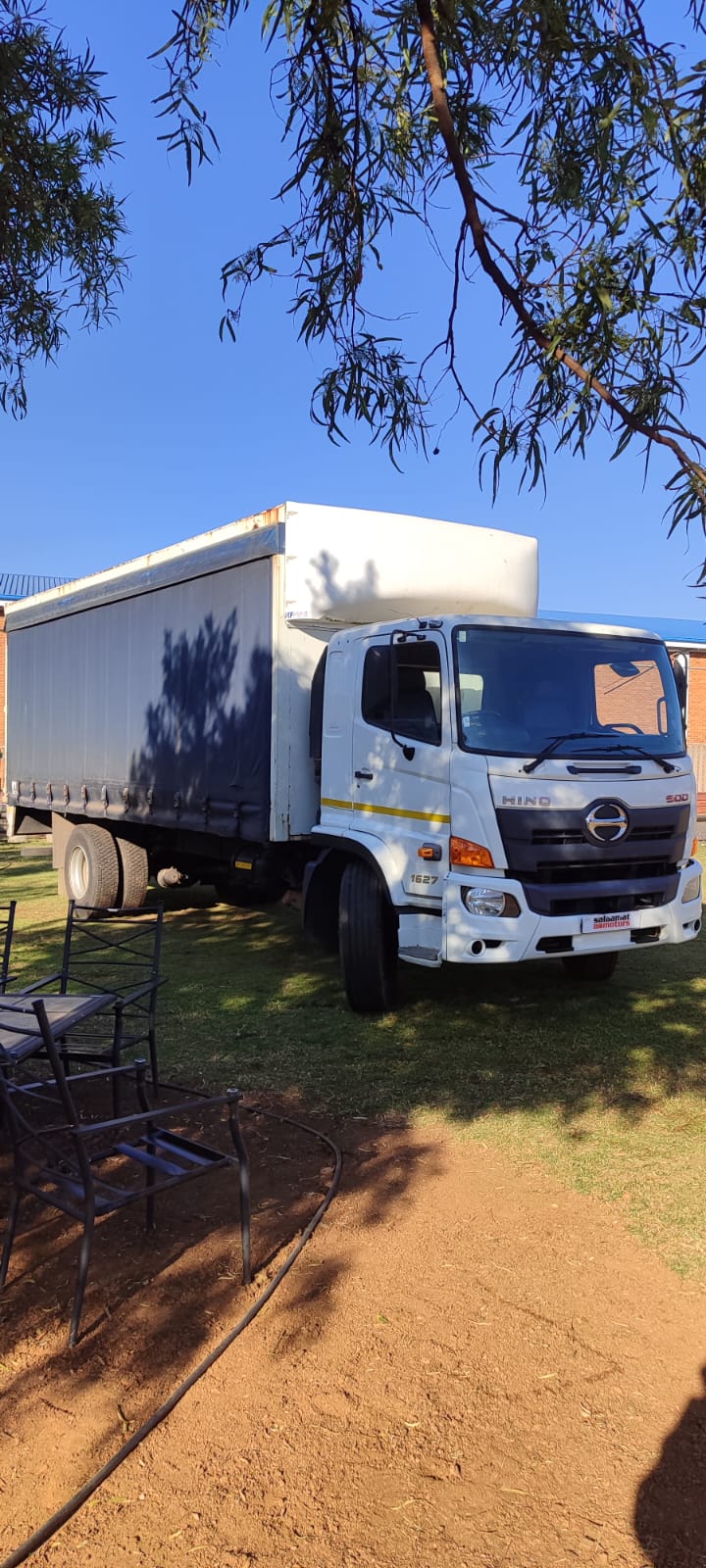 2019 Hino 500 1627 Curtain Side Automatic