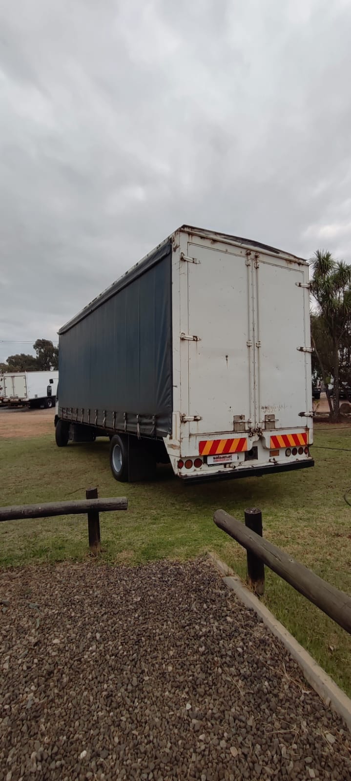 2010 Isuzu FTR800 turbo Curtain Side