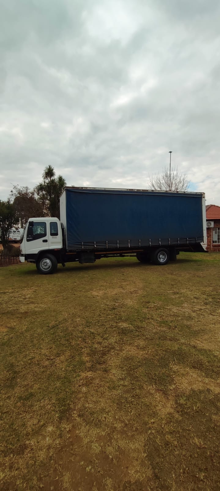 2010 Isuzu FTR800 turbo Curtain Side