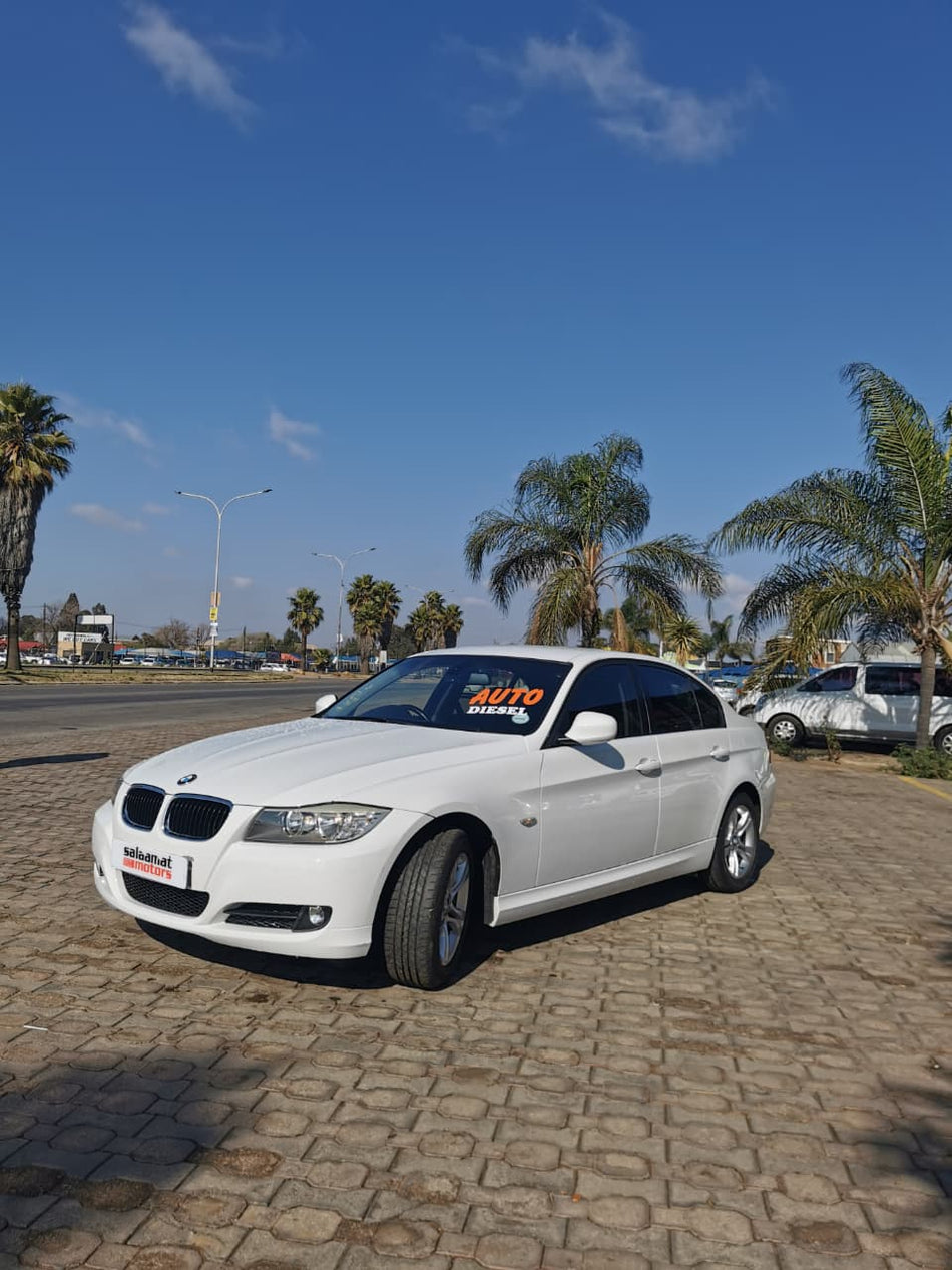 2011 BMW 320D Automatic