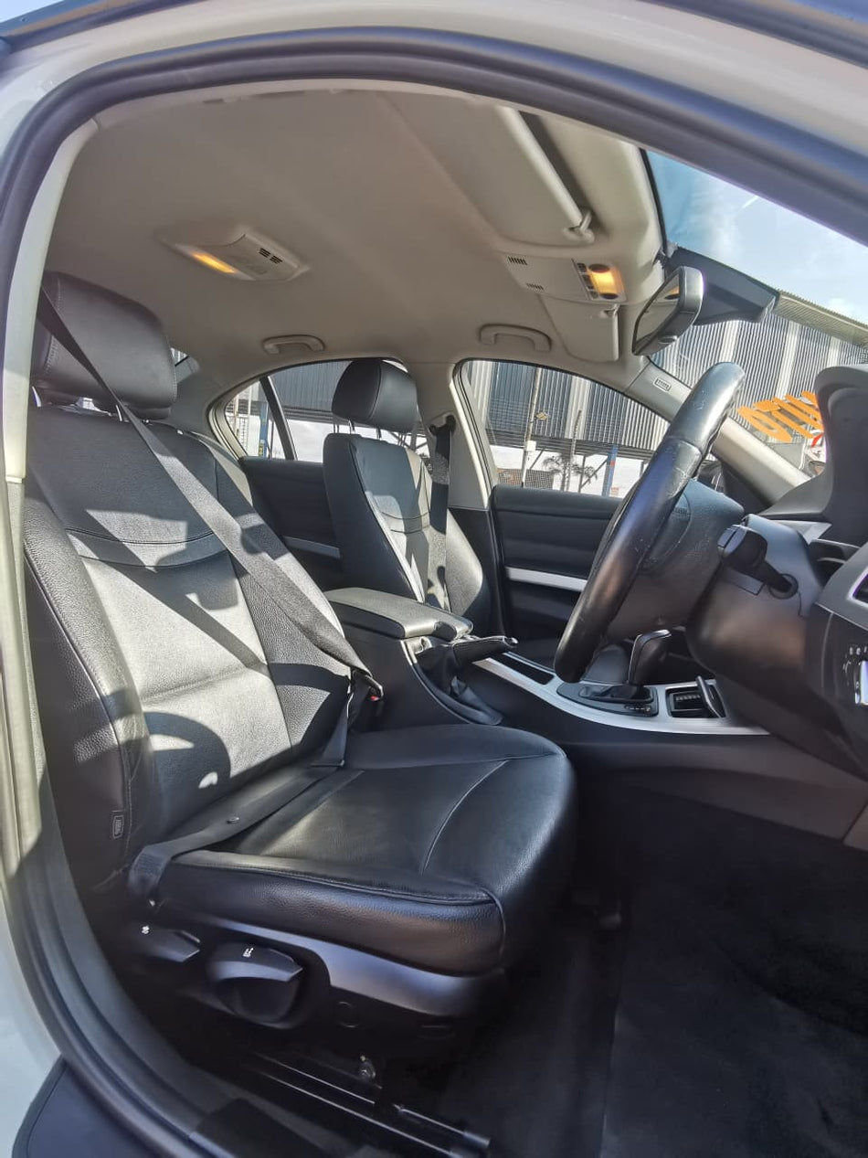 2011 BMW 320D Automatic
