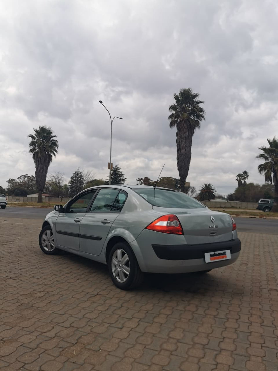 2004 Renault Megane 1.6 16v Automatic