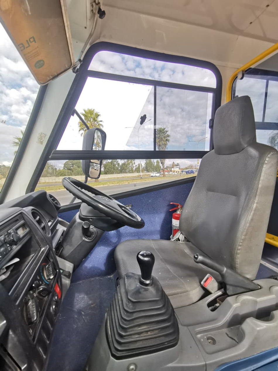 2017 Hino 300 Bus
