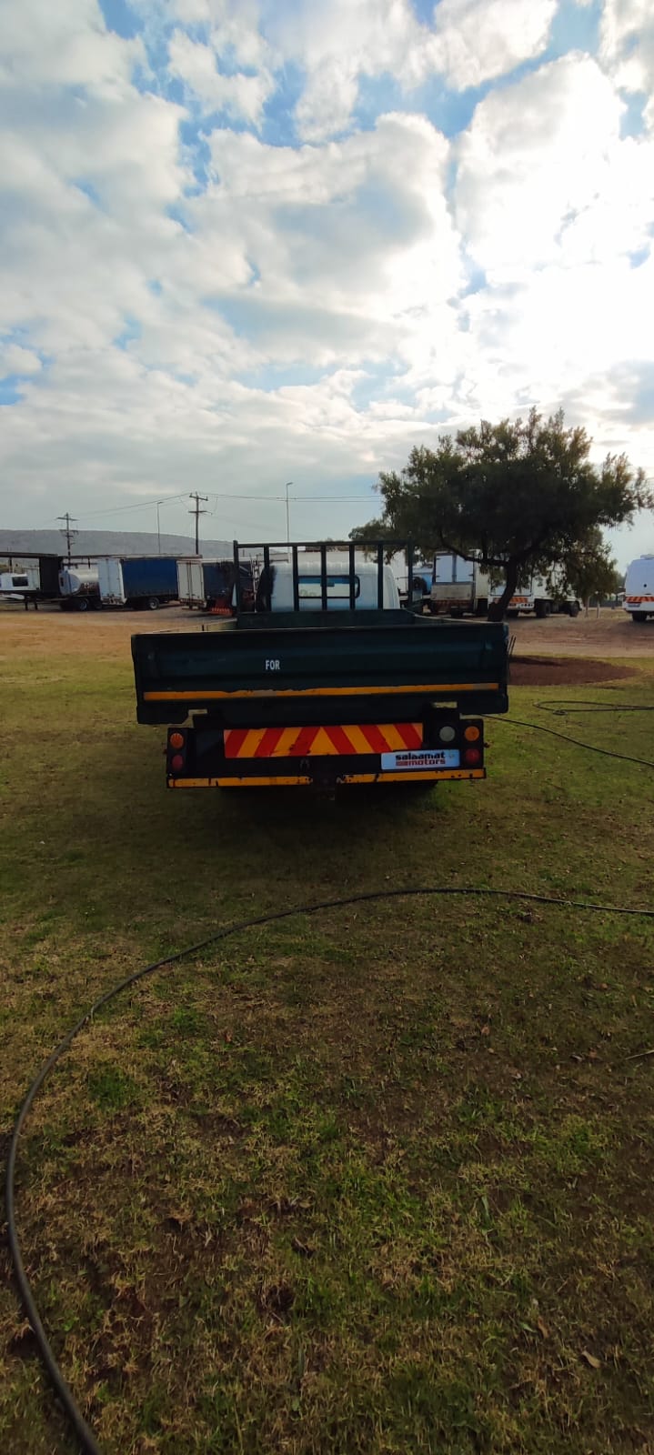 2011 Hino 300 Dropside Side-Tipper