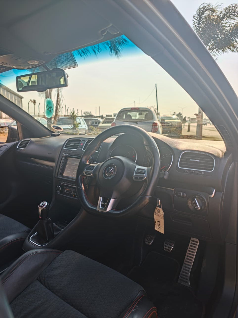 2011 Volkswagen Golf 6 GTI Edition 35