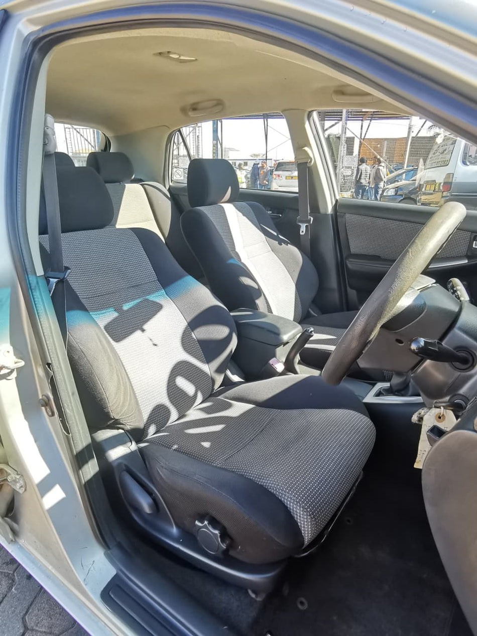 2006 Toyota RunX 140 RT