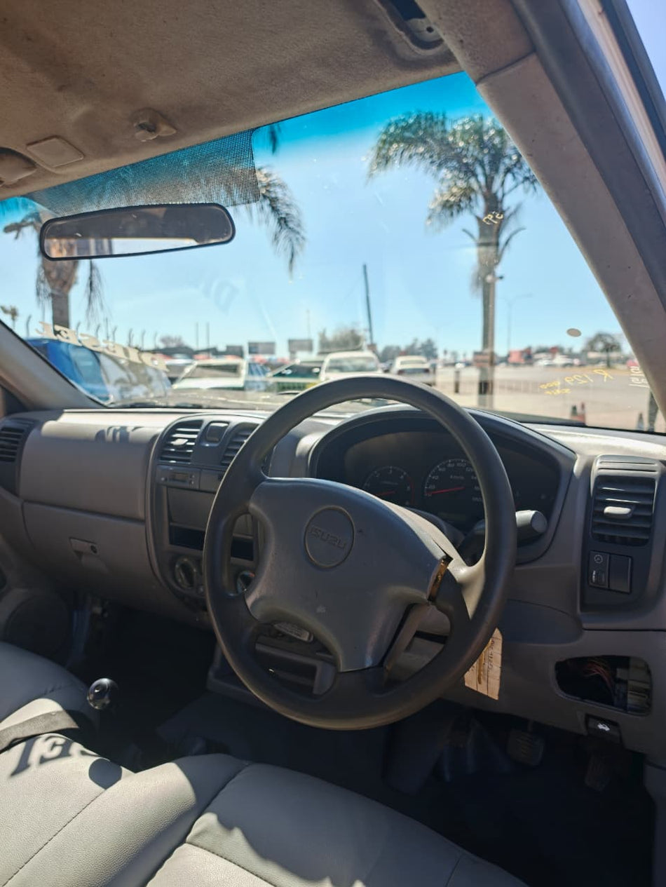 2005 Isuzu KB250D