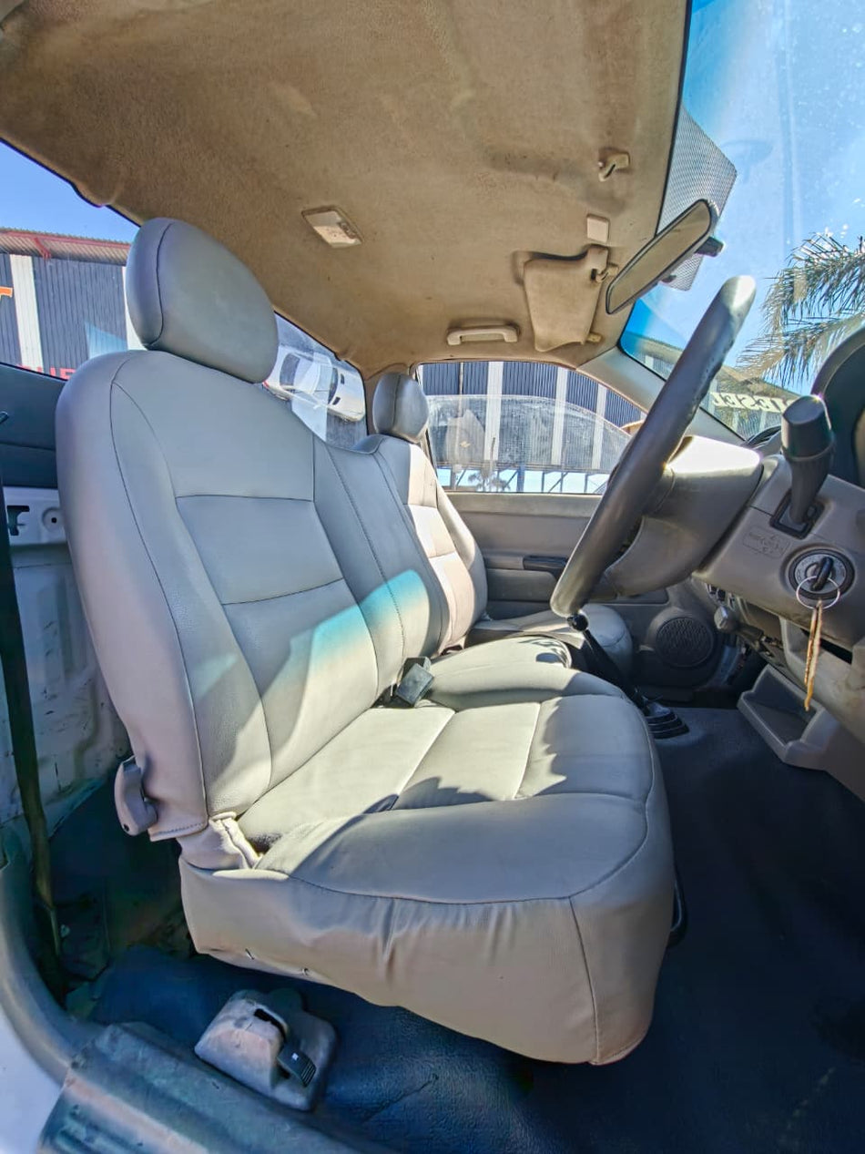 2005 Isuzu KB250D