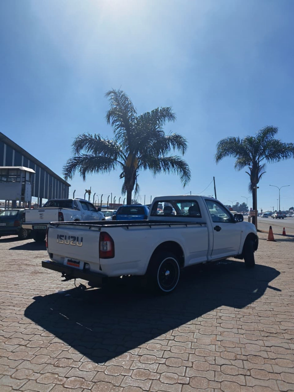 2005 Isuzu KB250D