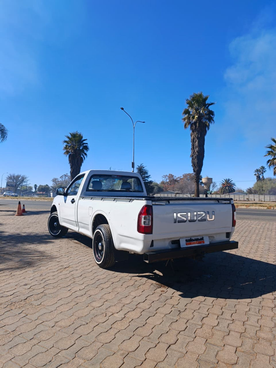 2005 Isuzu KB250D
