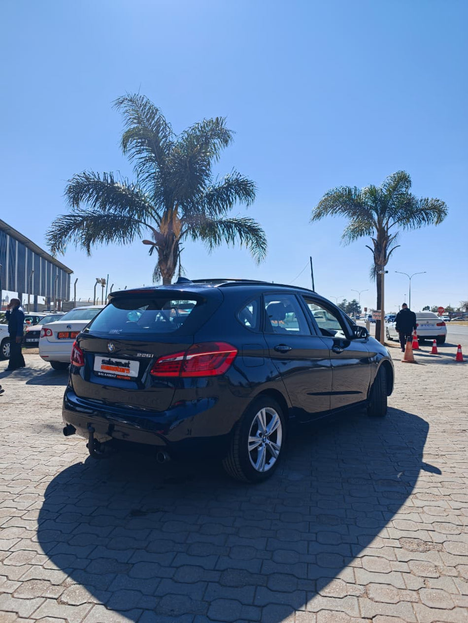 2015 BMW 225i Active Tourer Automatic