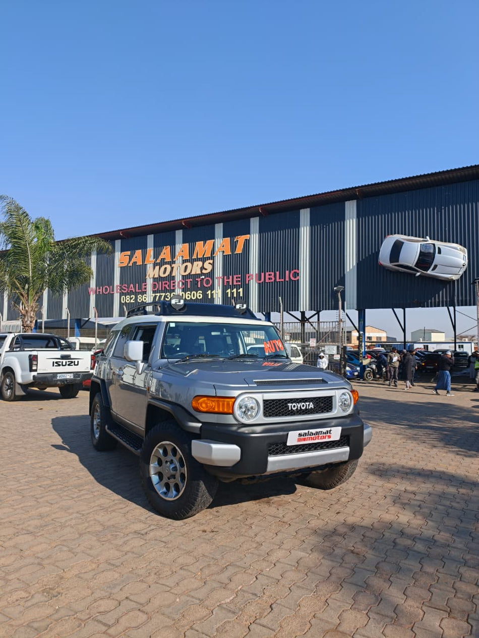 2013 Toyota FJ Cruiser 4.0 V6 4x4 Automatic
