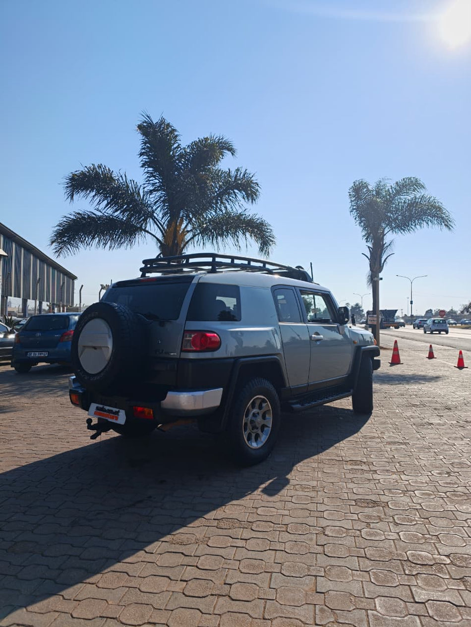 2013 Toyota FJ Cruiser 4.0 V6 4x4 Automatic